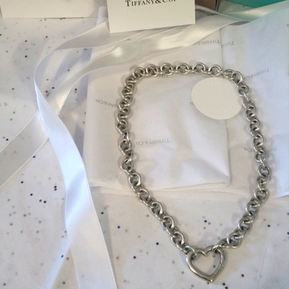 Tiffany &Co heart necklace 18 "😍 - Picture 7 of 13